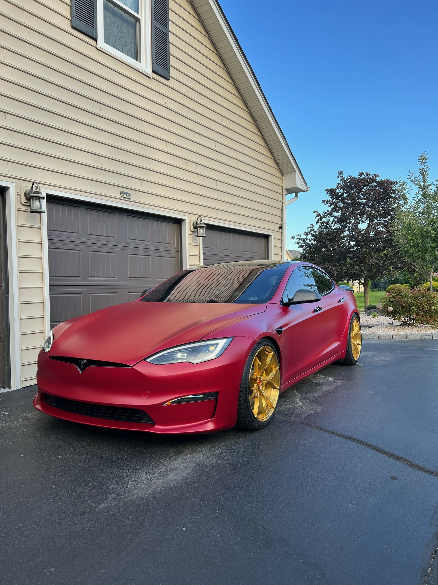 How To Install Tesla Aftermarket Wheels at Home, Safely