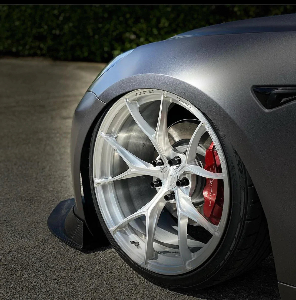 EFP-28 Forged Wheel on Tesla Model 3